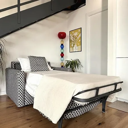 Apartmán Gianni - Pool, Aircon & Design